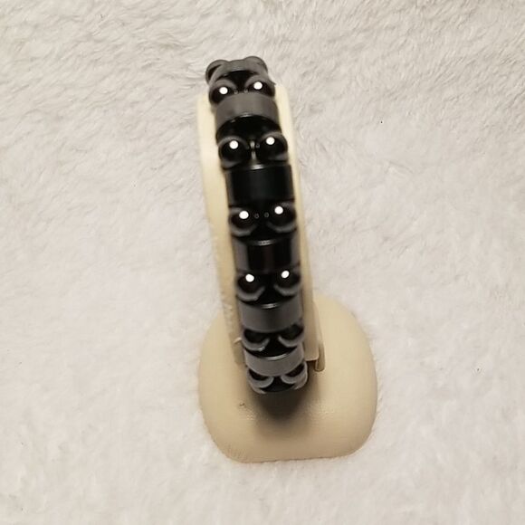 Gray Magnetic Bracelet  - Picture 2 of 6